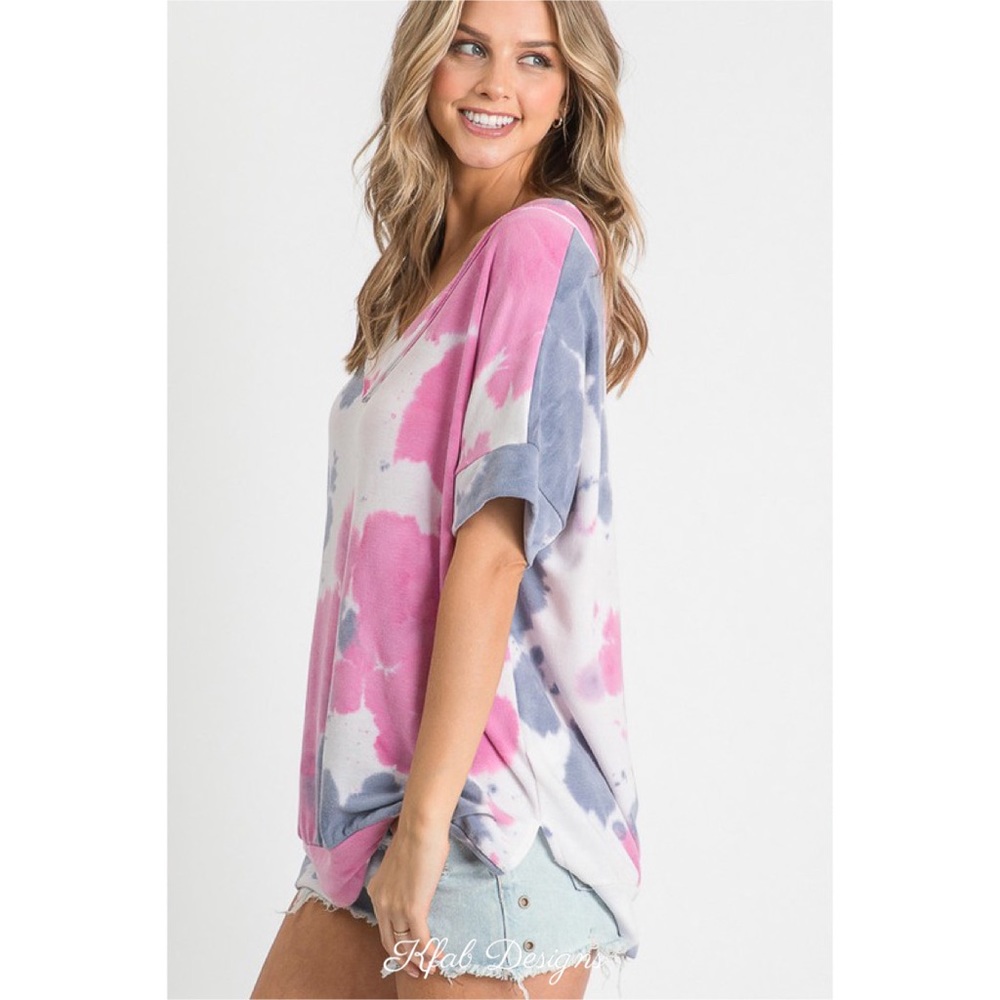 ❤️LAST 1! V Neck Super Soft Banded Hem Side Slit Tie Dye Top! - Picture 8 of 10